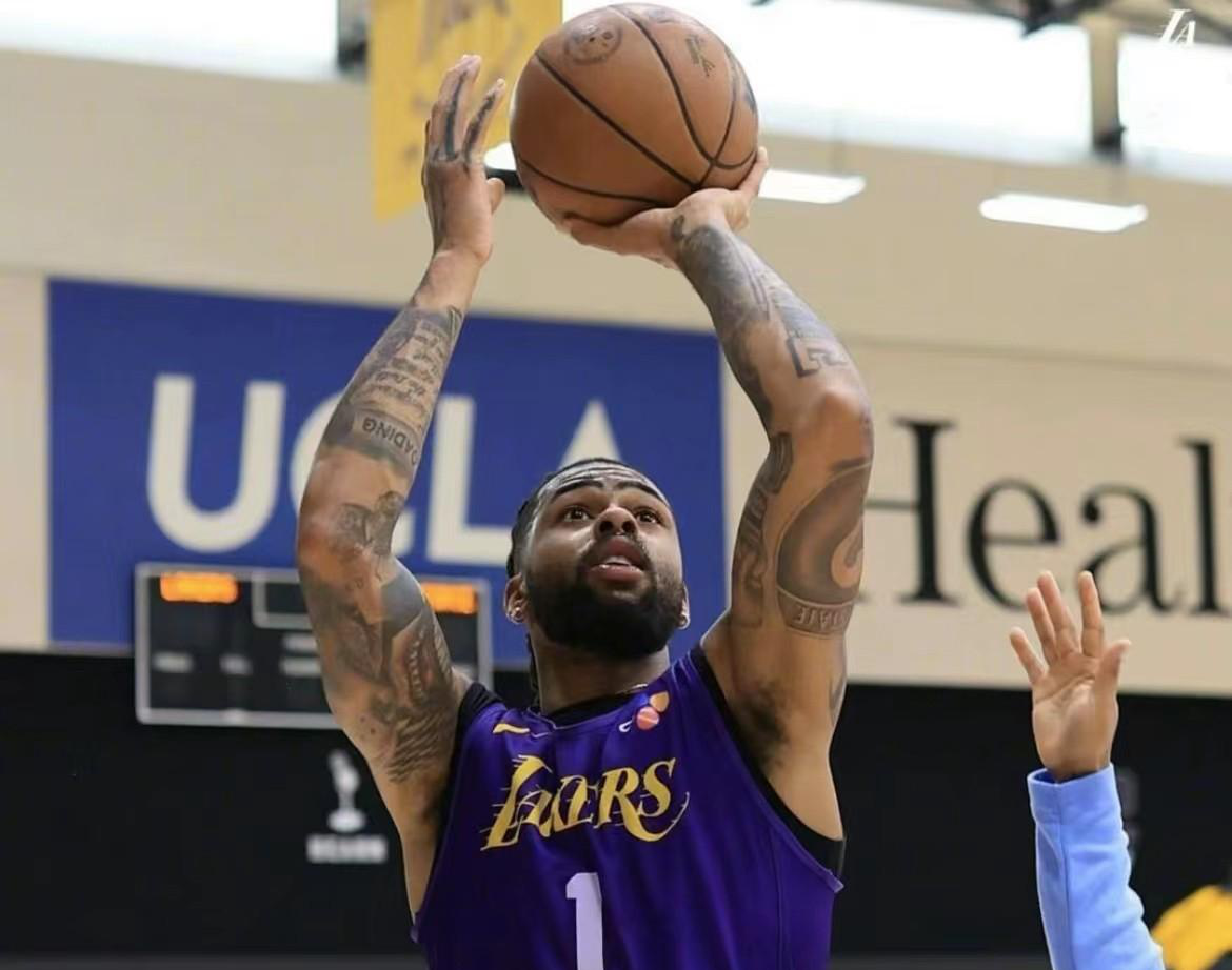 开云体育-荷甲赛程吃紧，纽约尼克斯窗口期回应争议，引发热议，纪律约束更严格(葡超属于五大联赛吗)