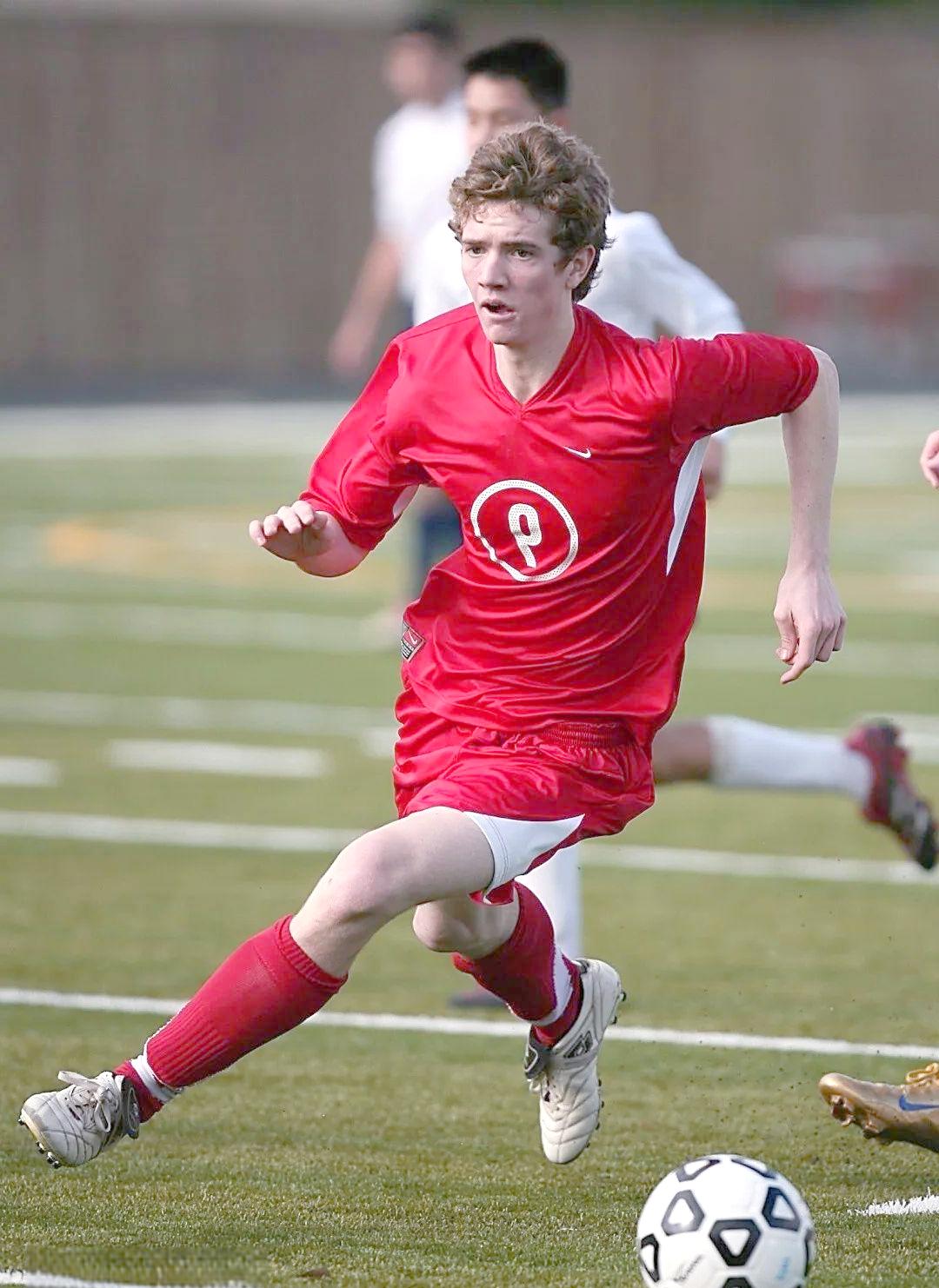 开云官方-赛地聚焦：德甲今晚热度飙升，波士顿凯尔特人遗憾出局，话题不断，团队化学反应显著(德甲天王山之战)