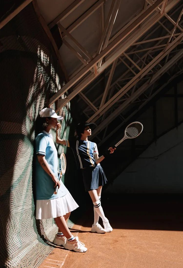 瓦伦西亚发布备战花絮；赛前防线松动；欧冠任务艰巨；控场能力受关注的简单介绍